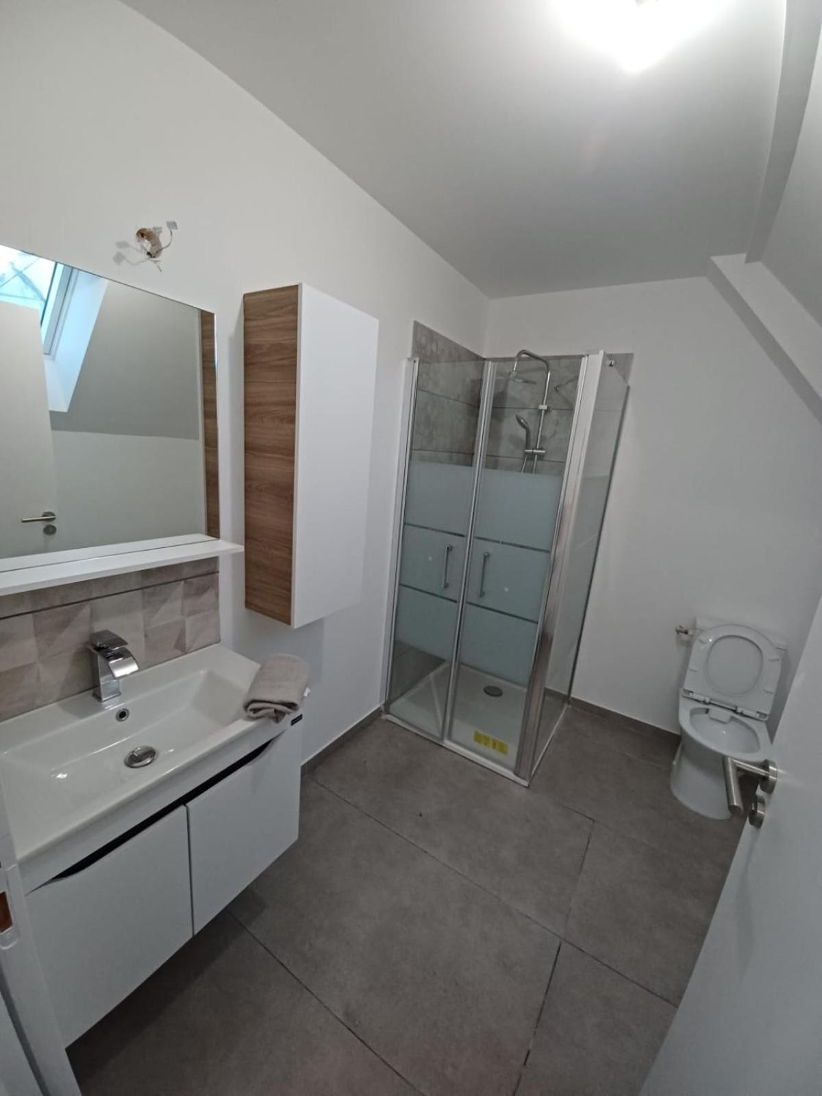Maison Neuf Pour 4 Personnes 85m2 Montlouis-sur-Loire